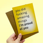 biglietto-congratulazioni-proud-sfondo