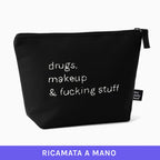 bustina-ricamata-soffietto-drugs-makeup-stuff-nera