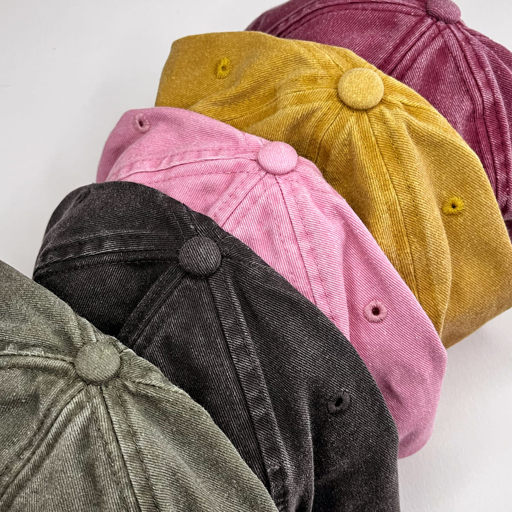 cappellino-ricamato.dettaglio-colori