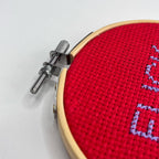 mini-ricamo-dettaglio-appendino